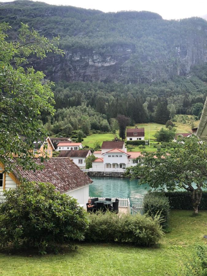 Stryn - House By The River Luaran gambar