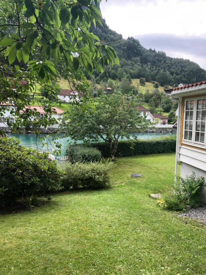 Stryn - House By The River Luaran gambar